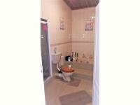  of property in Parow Central