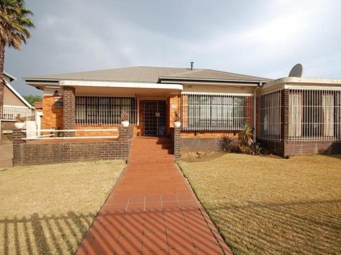 3 Bedroom House for Sale For Sale in Rewlatch - MR674318