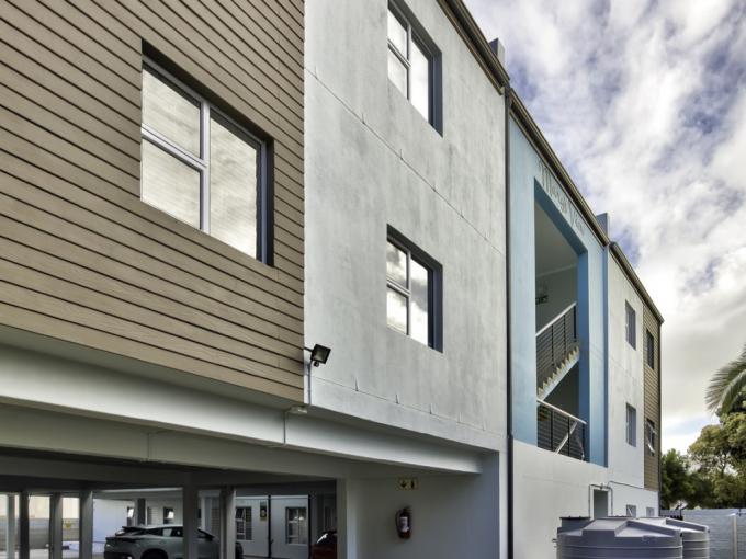 2 Bedroom Apartment for Sale For Sale in Table View - MR674350