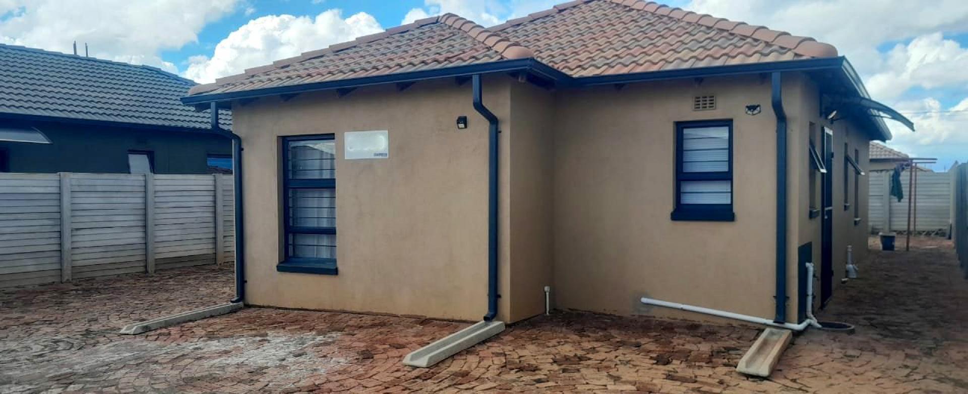  of property in Protea Glen