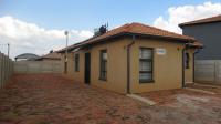 3 Bedroom 1 Bathroom House for Sale for sale in Protea Glen