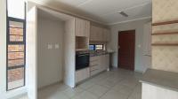 Kitchen - 14 square meters of property in Rooihuiskraal North