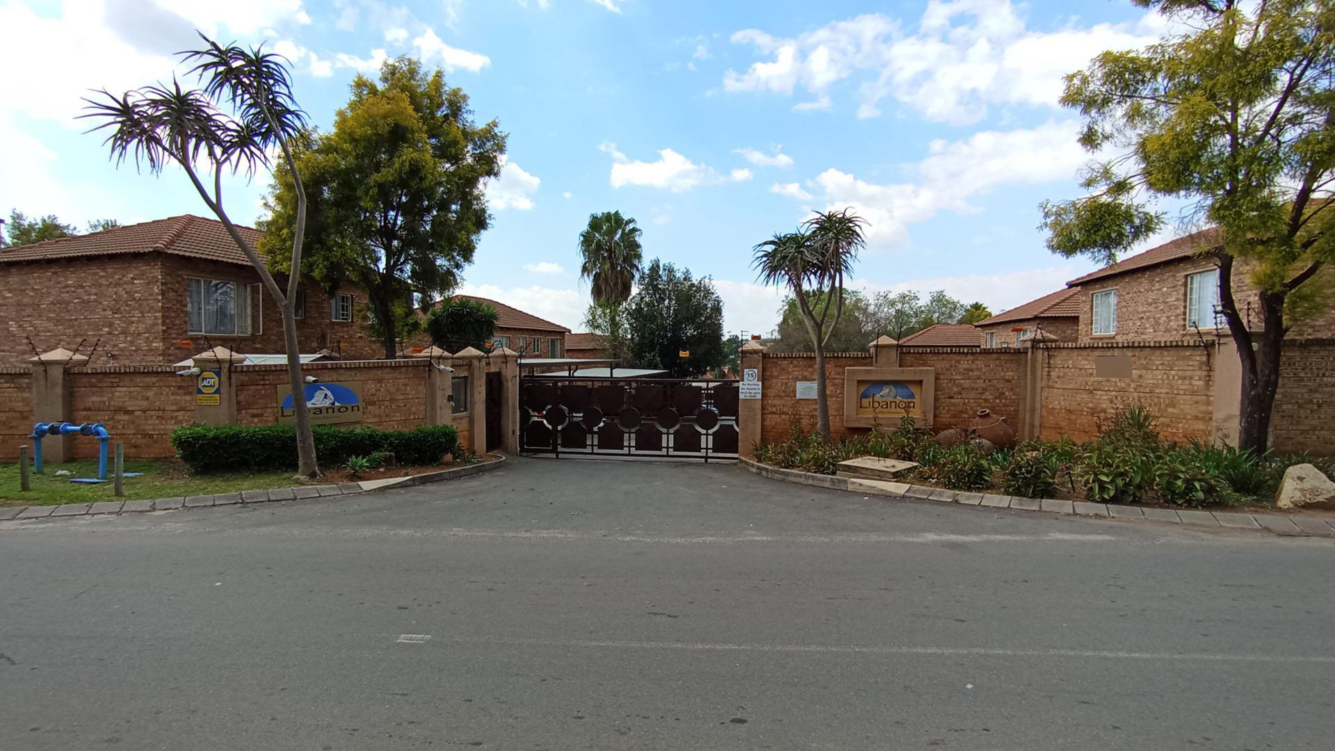 Front View of property in Sonneglans