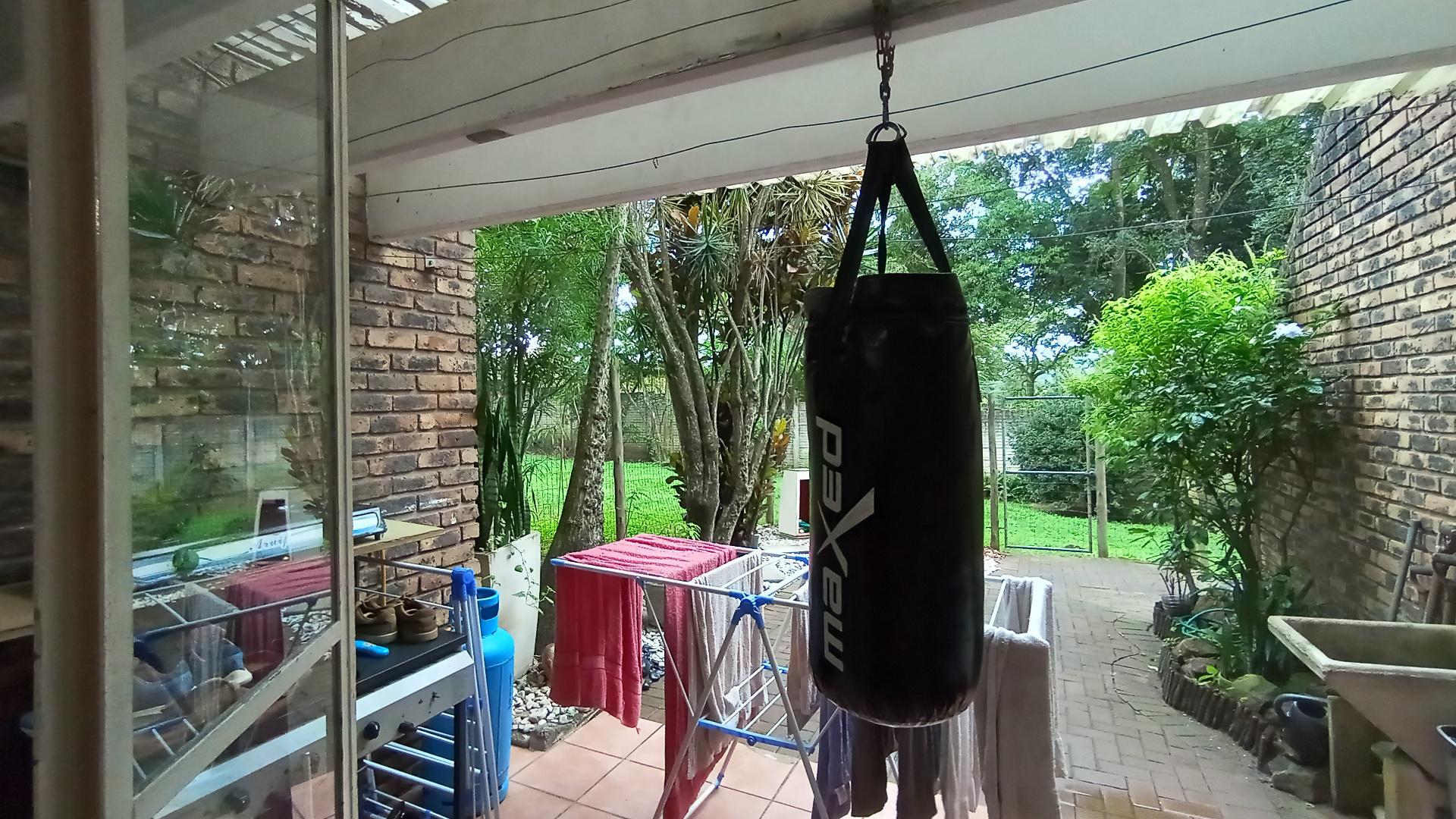 Patio - 8 square meters of property in Berkshire Downs