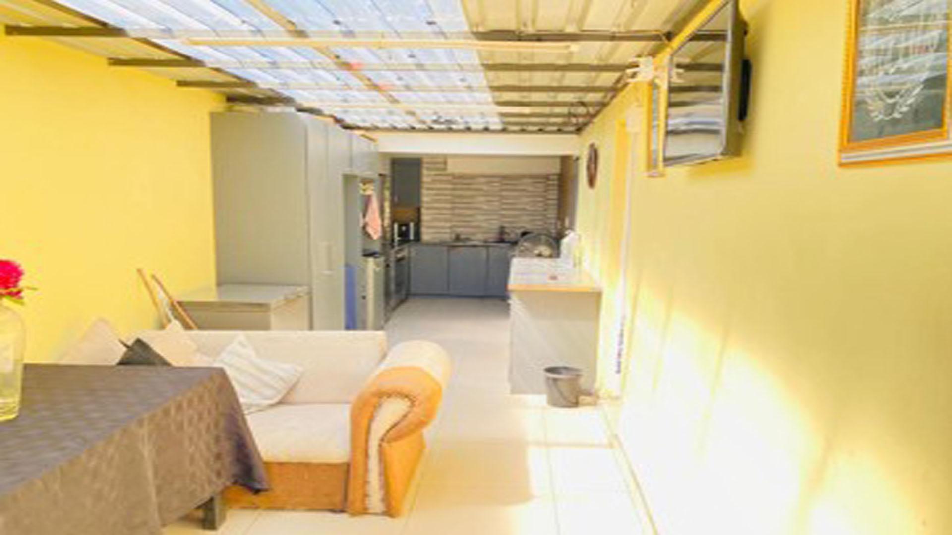Kitchen of property in Wetton