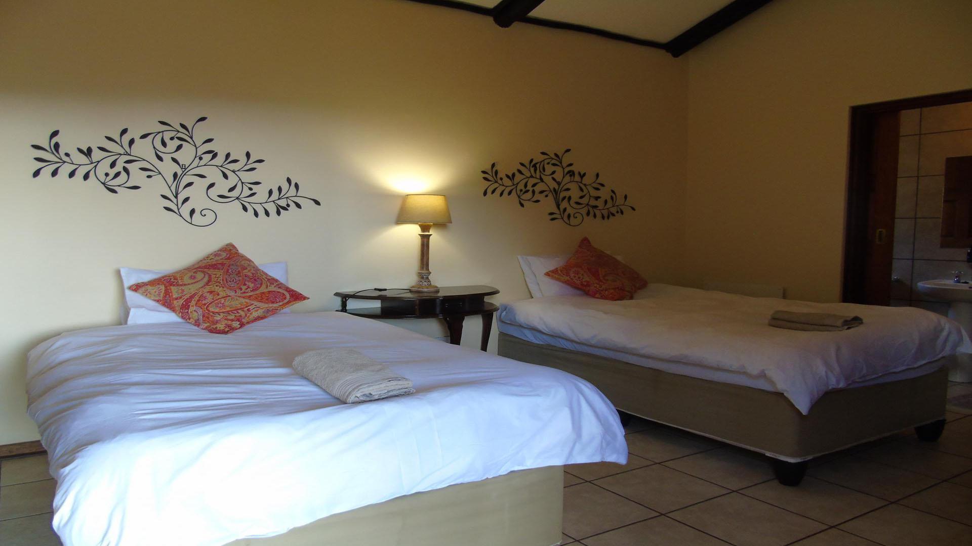 Bed Room 2 of property in Hazyview