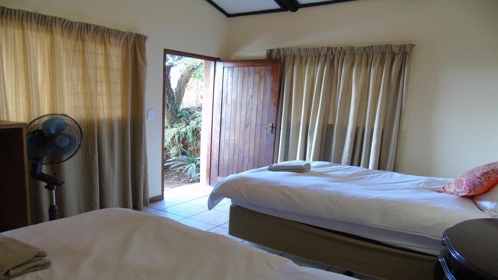 Bed Room 2 of property in Hazyview