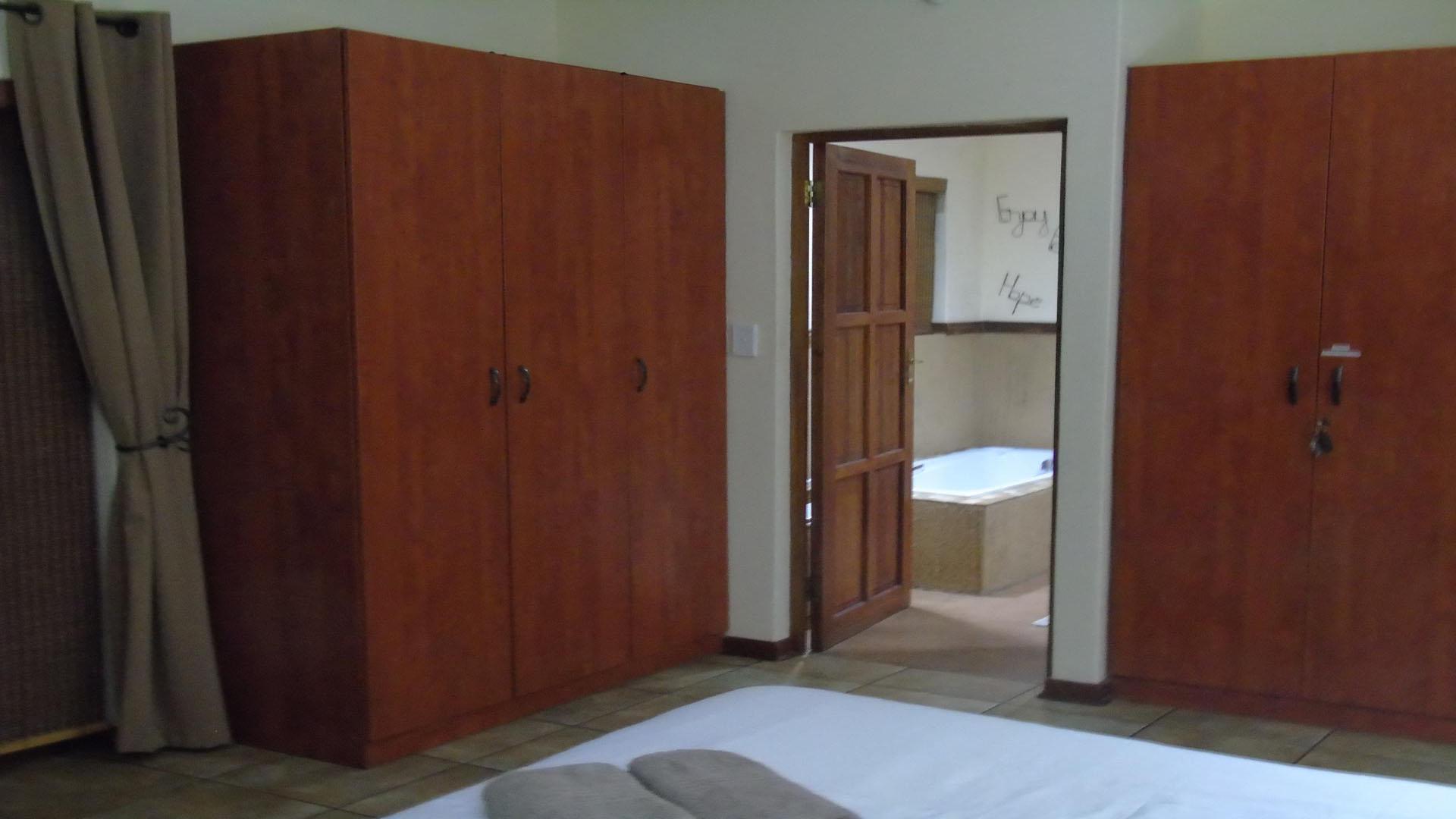 Main Bedroom of property in Hazyview