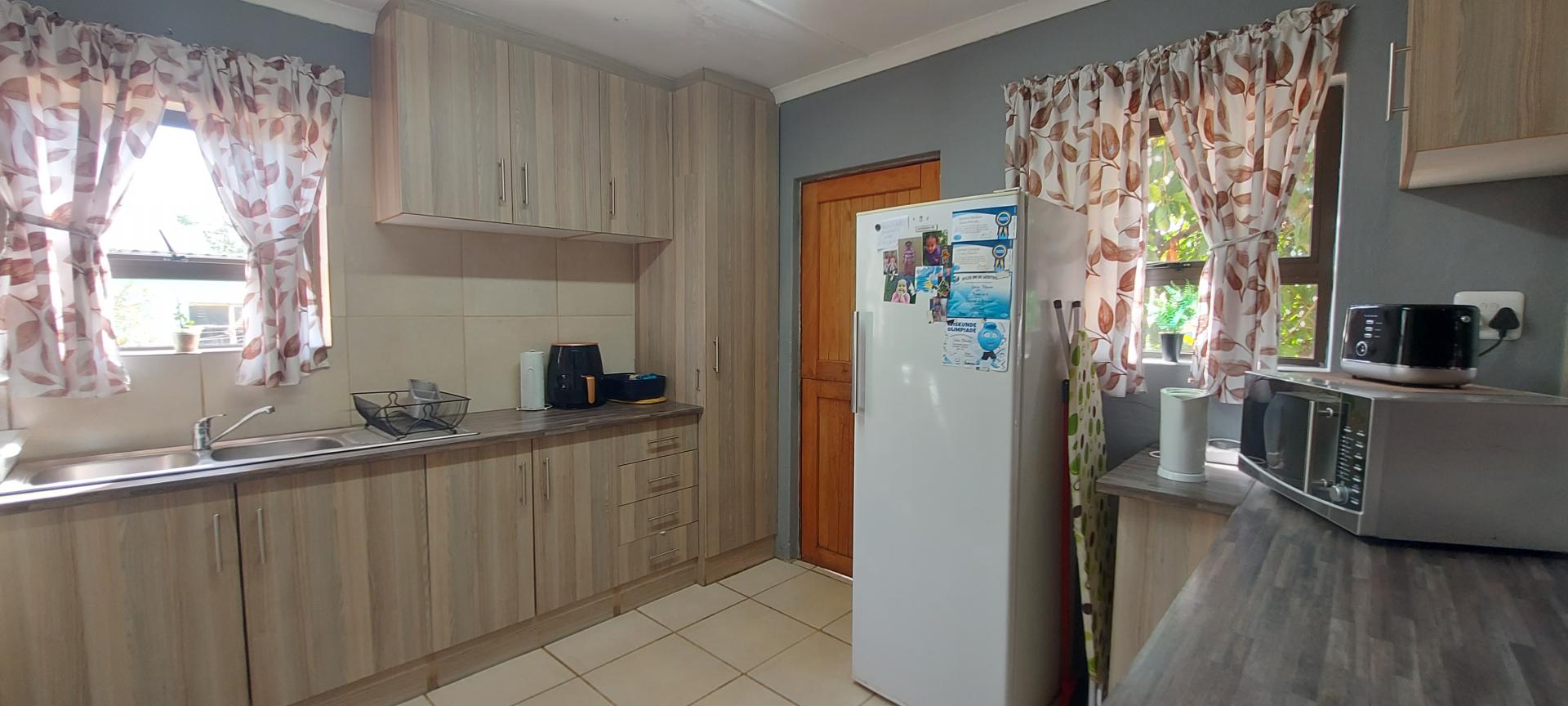 Kitchen of property in Riversdale WC