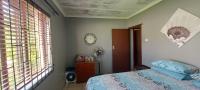 Main Bedroom of property in Riversdale WC