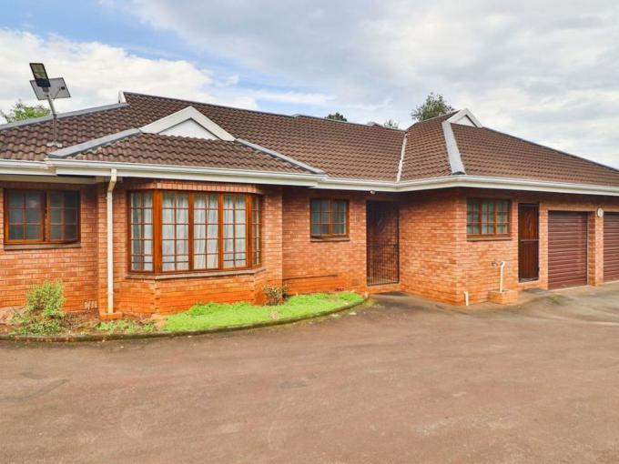3 Bedroom Simplex for Sale For Sale in Chase Valley - MR674425