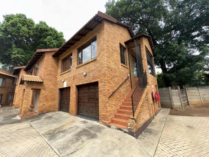 3 Bedroom Apartment for Sale For Sale in Rustenburg - MR674448