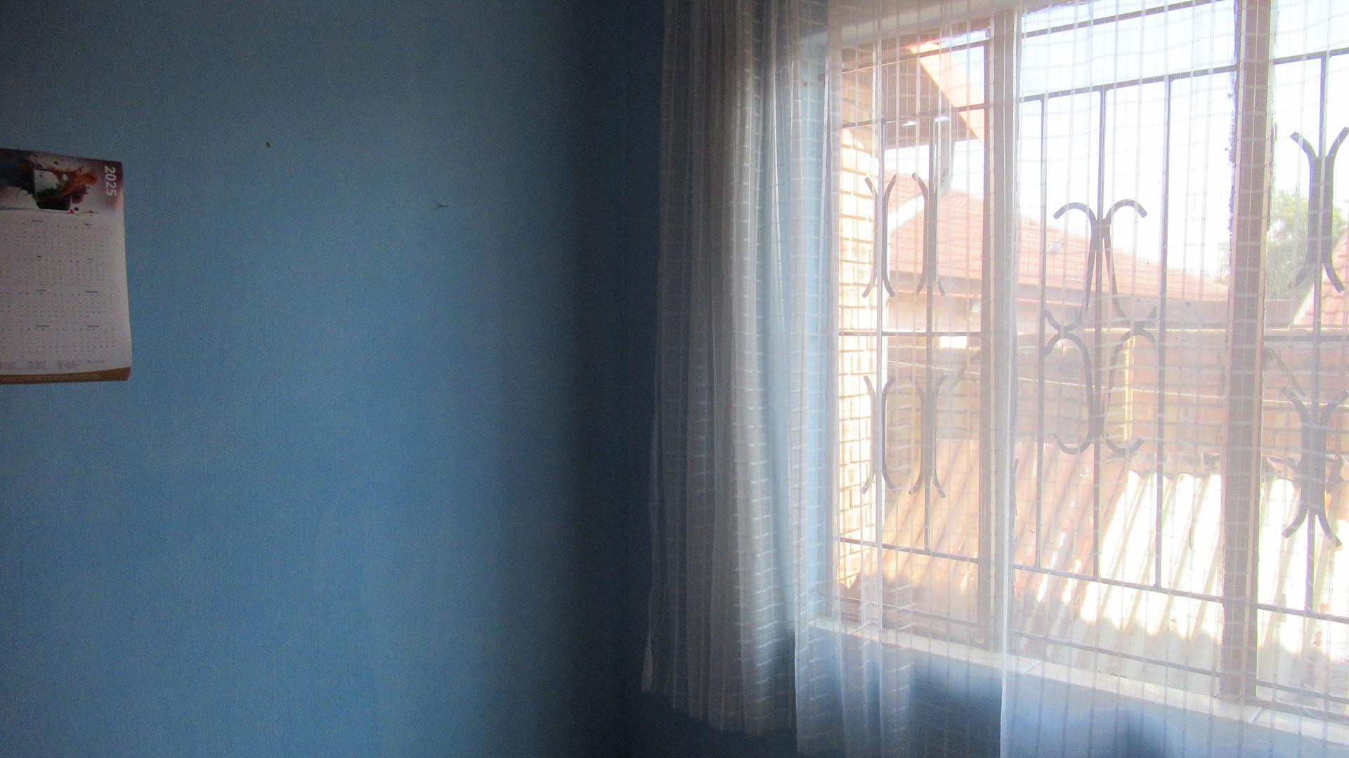 Bed Room 2 - 7 square meters of property in Klipfontein View