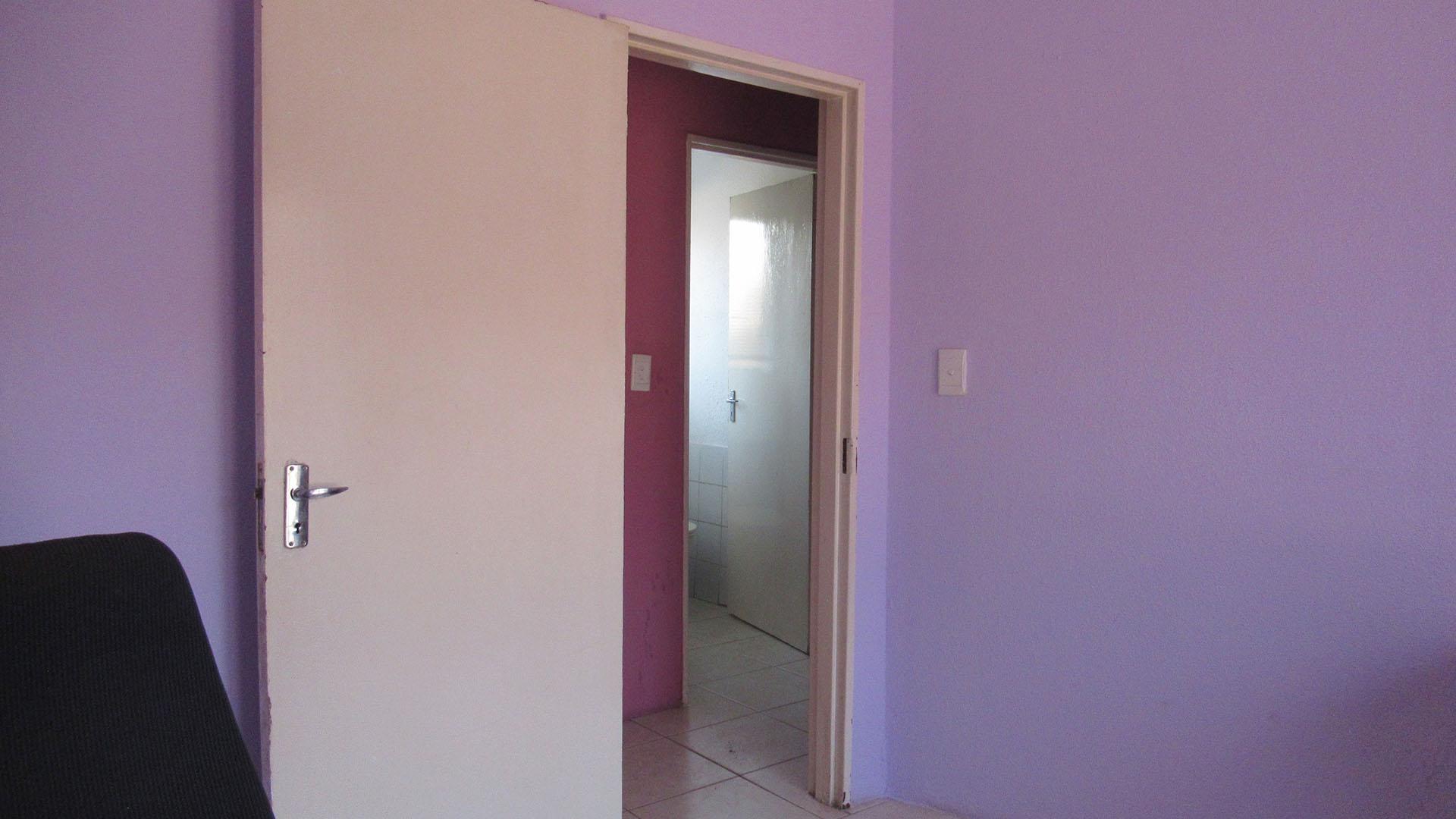Bed Room 3 - 8 square meters of property in Klipfontein View