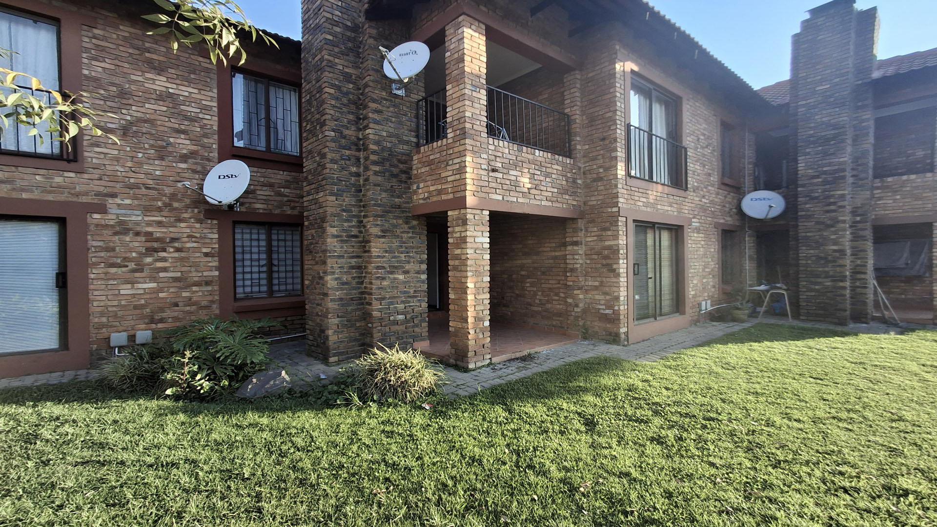 Front View of property in Edleen