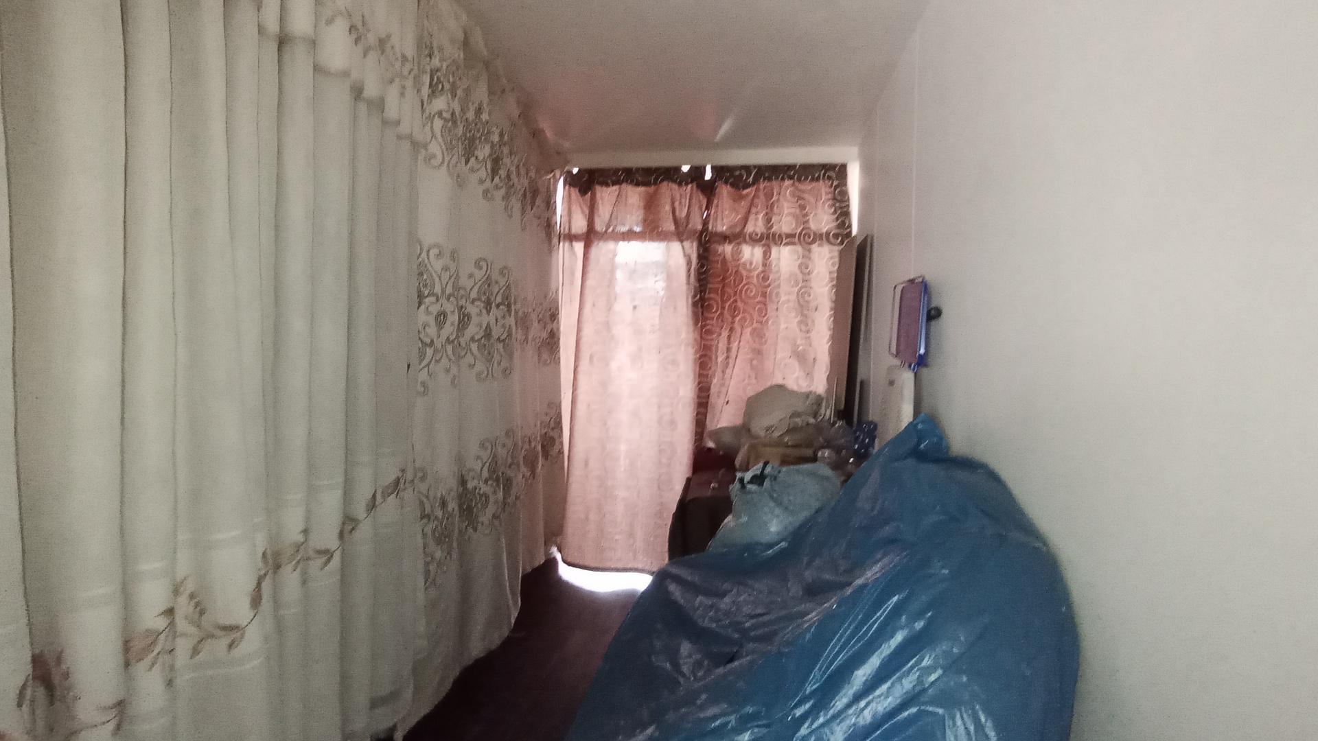 Lounges - 21 square meters of property in Sunnyside