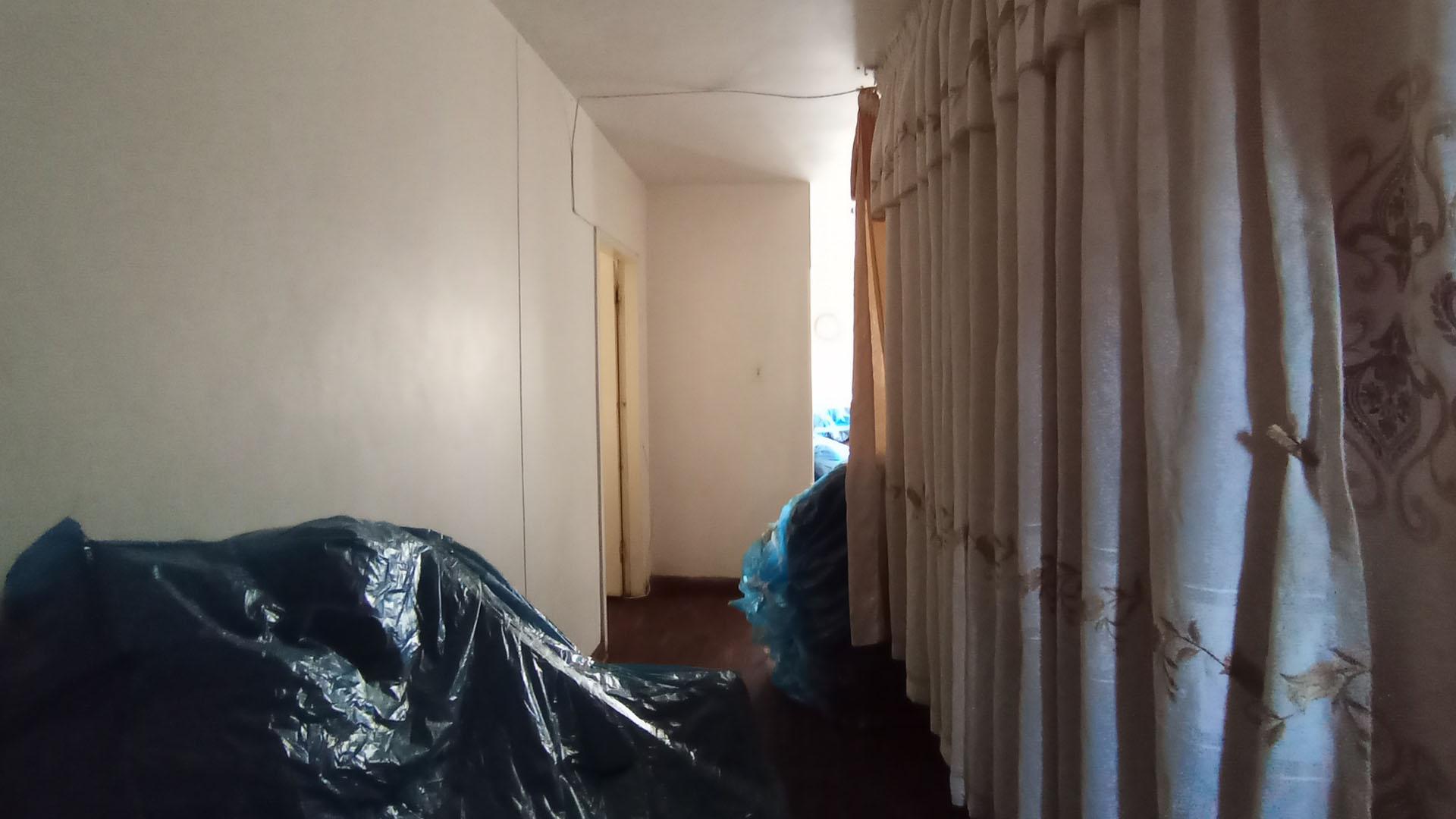 Lounges - 21 square meters of property in Sunnyside