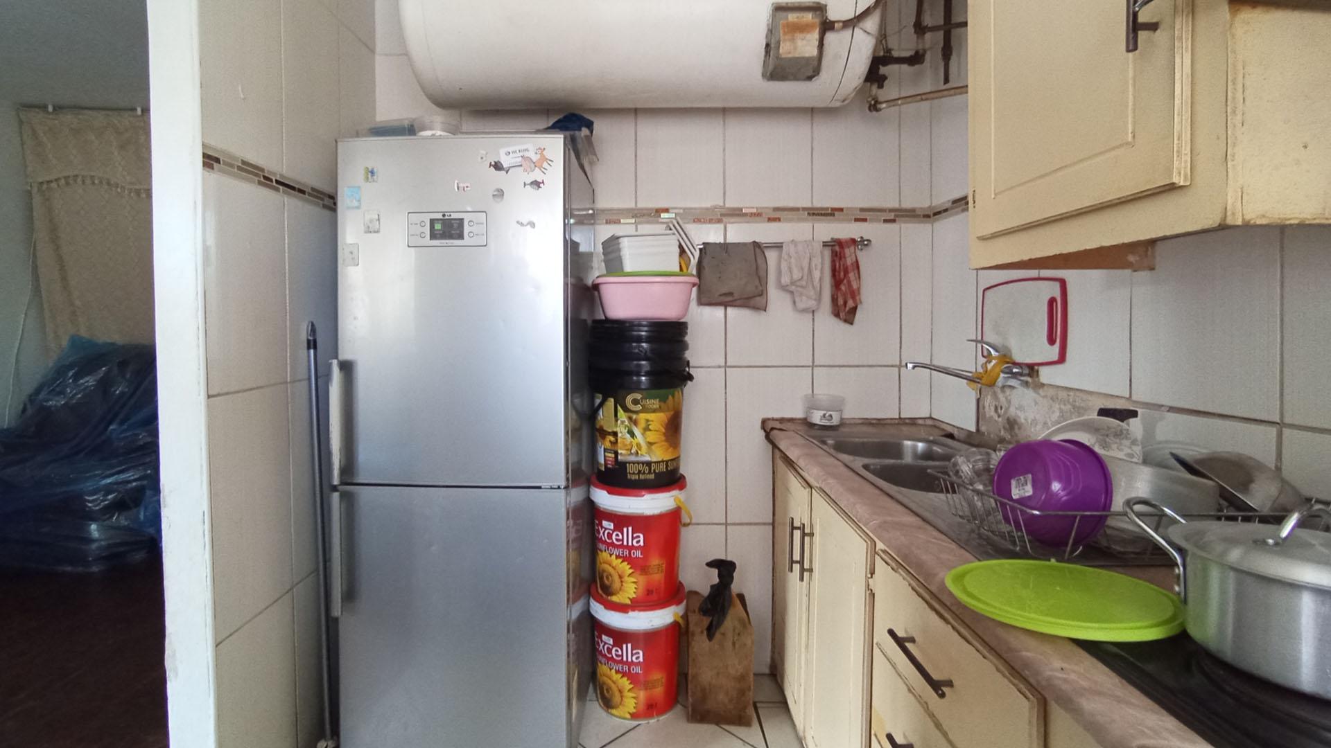 Kitchen - 8 square meters of property in Sunnyside