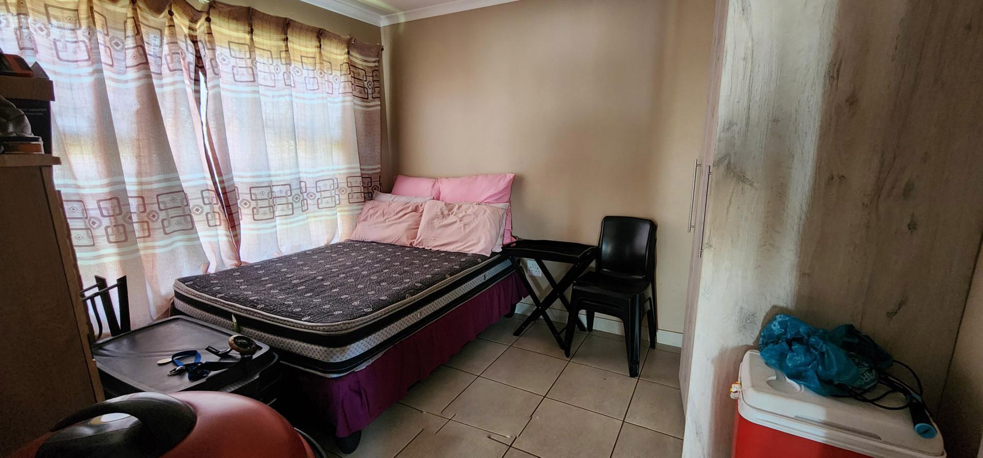 Bed Room 2 of property in Ellaton