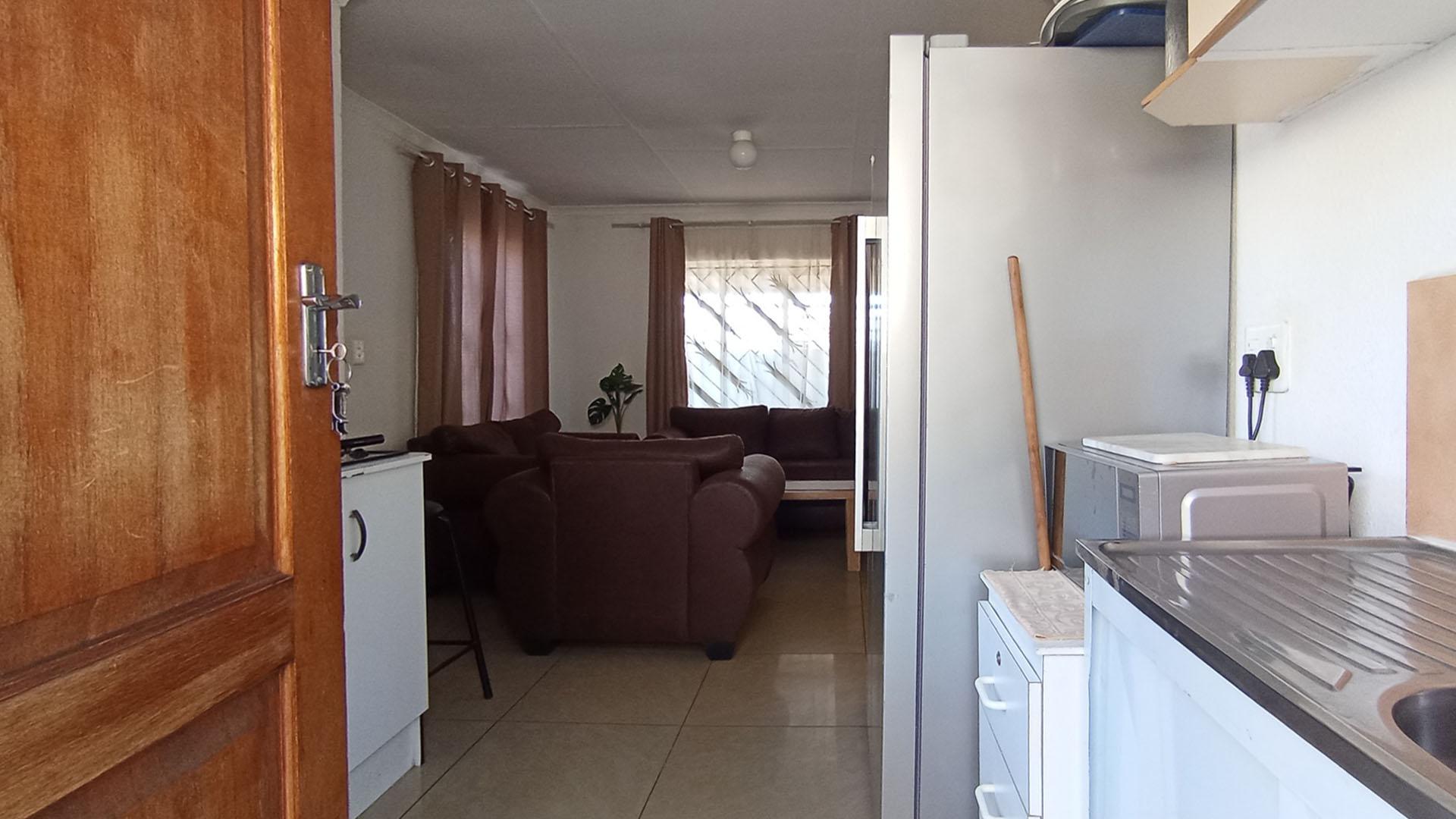 Kitchen - 7 square meters of property in Gem Valley