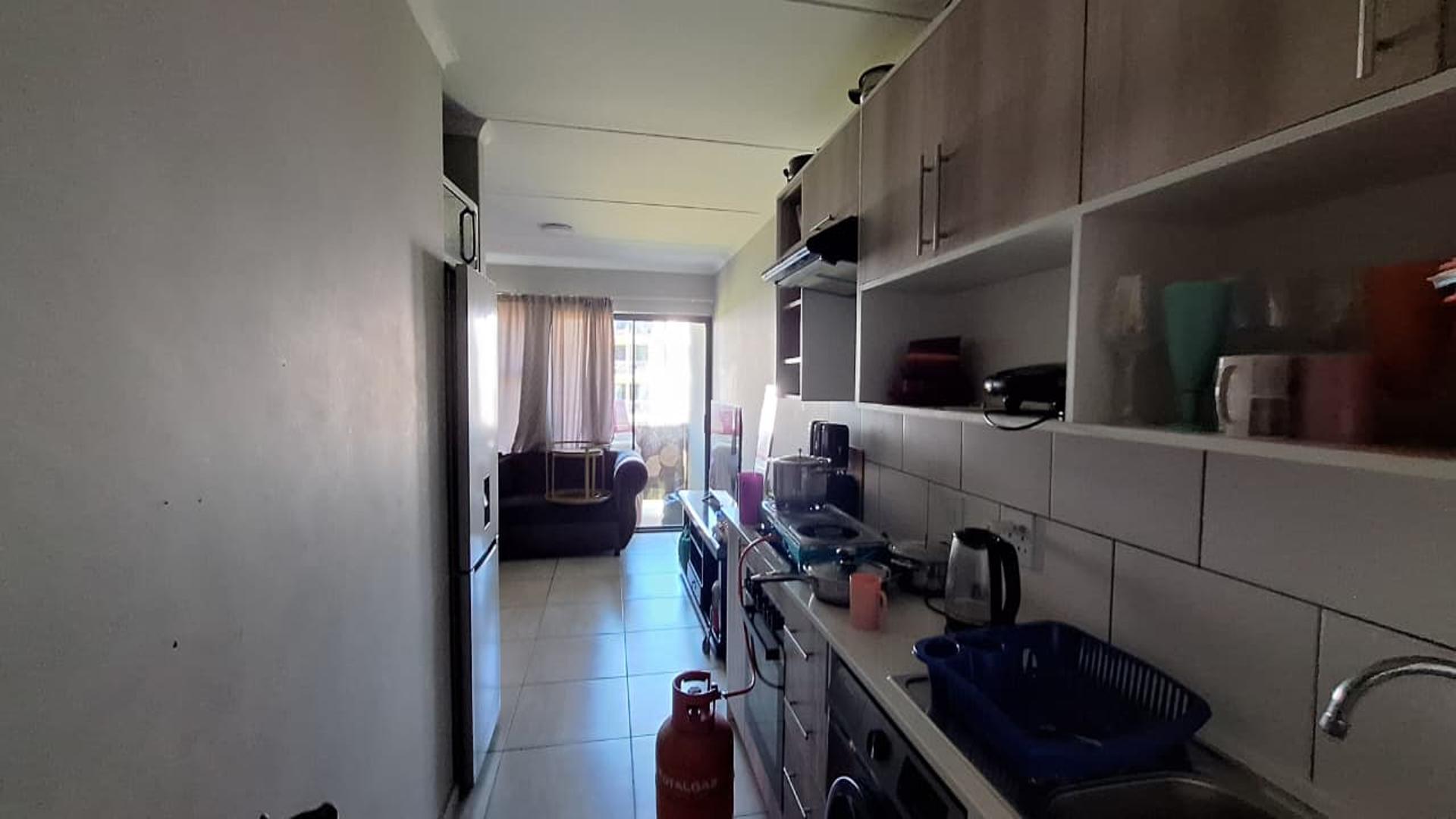 Kitchen - 8 square meters of property in Glen Marais