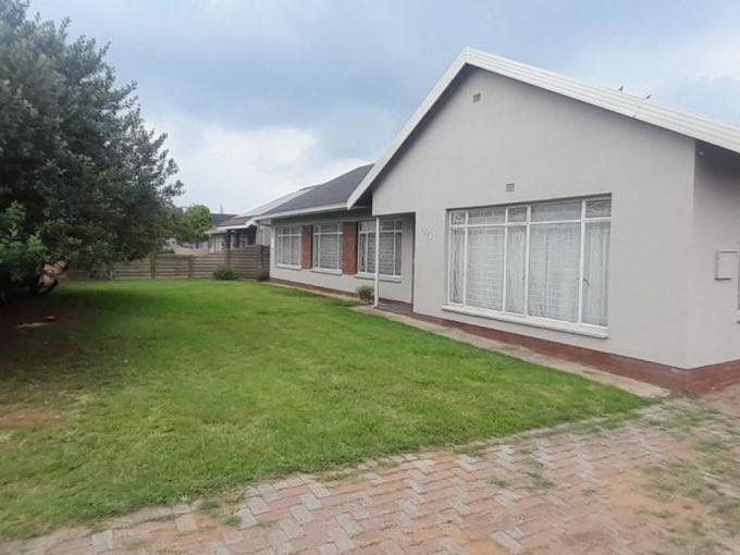4 Bedroom House for Sale For Sale in Meyerton - MR674554