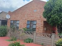 3 Bedroom 1 Bathroom House for Sale for sale in Thokoza