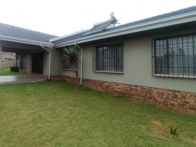 3 Bedroom House for Sale For Sale in Brackenhurst - MR674649