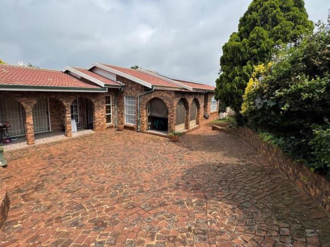 3 Bedroom House for Sale For Sale in Suideroord - MR674650