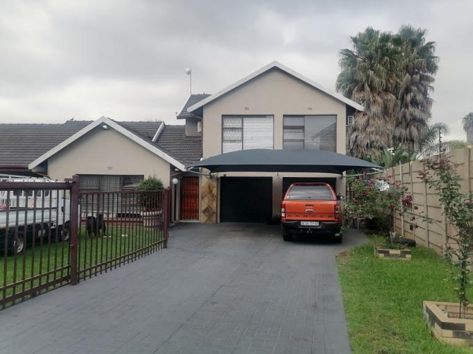 3 Bedroom House for Sale For Sale in Brackenhurst - MR674658