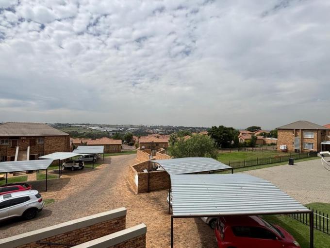 2 Bedroom Simplex for Sale For Sale in Elandspark - MR674660