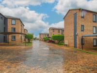 2 Bedroom 2 Bathroom Flat/Apartment for Sale for sale in Wilgeheuwel 