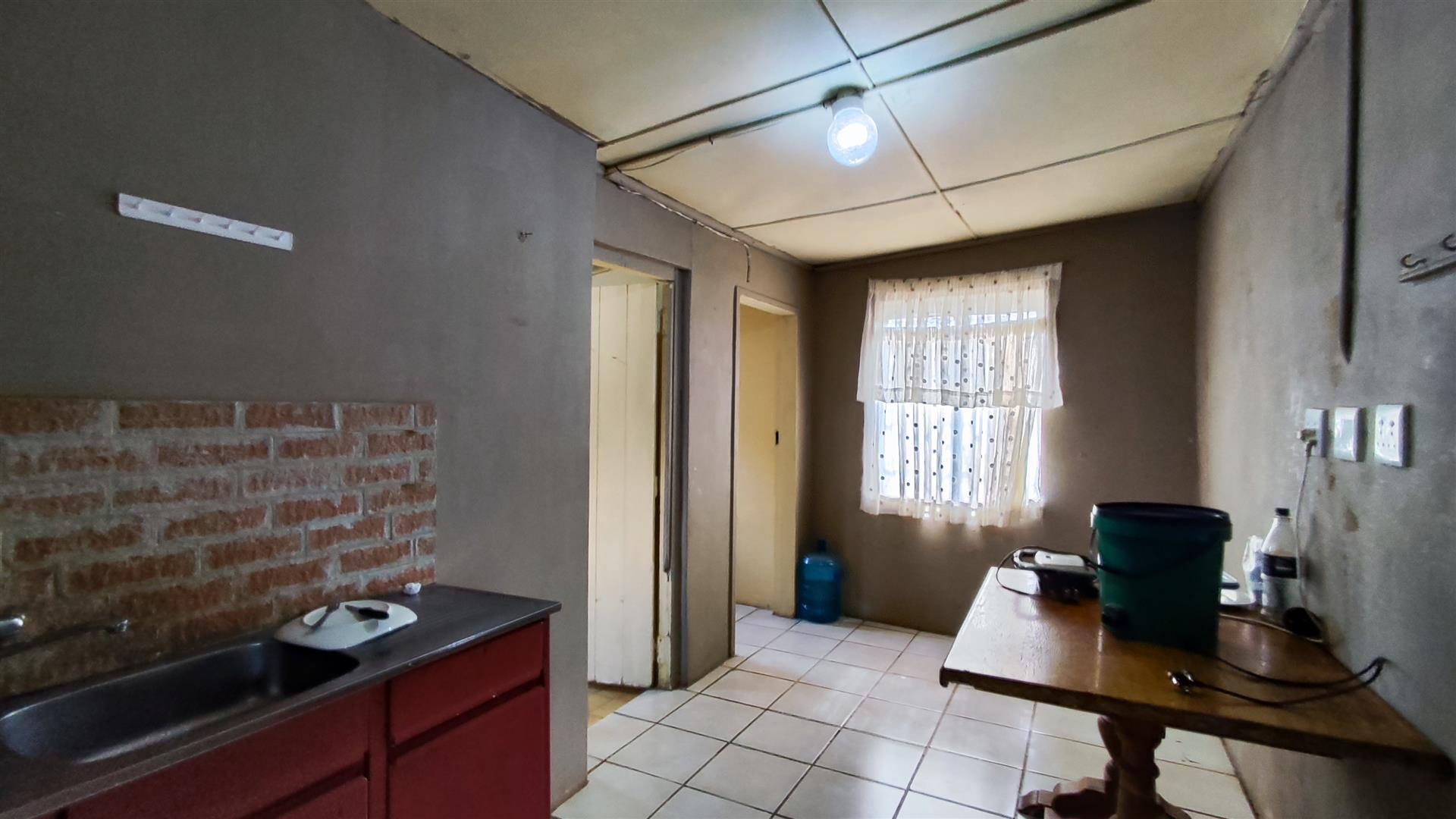 Kitchen - 20 square meters of property in Rensburg