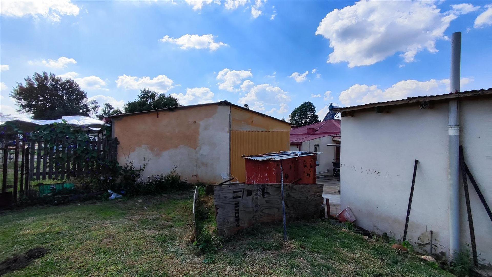 Backyard of property in Rensburg
