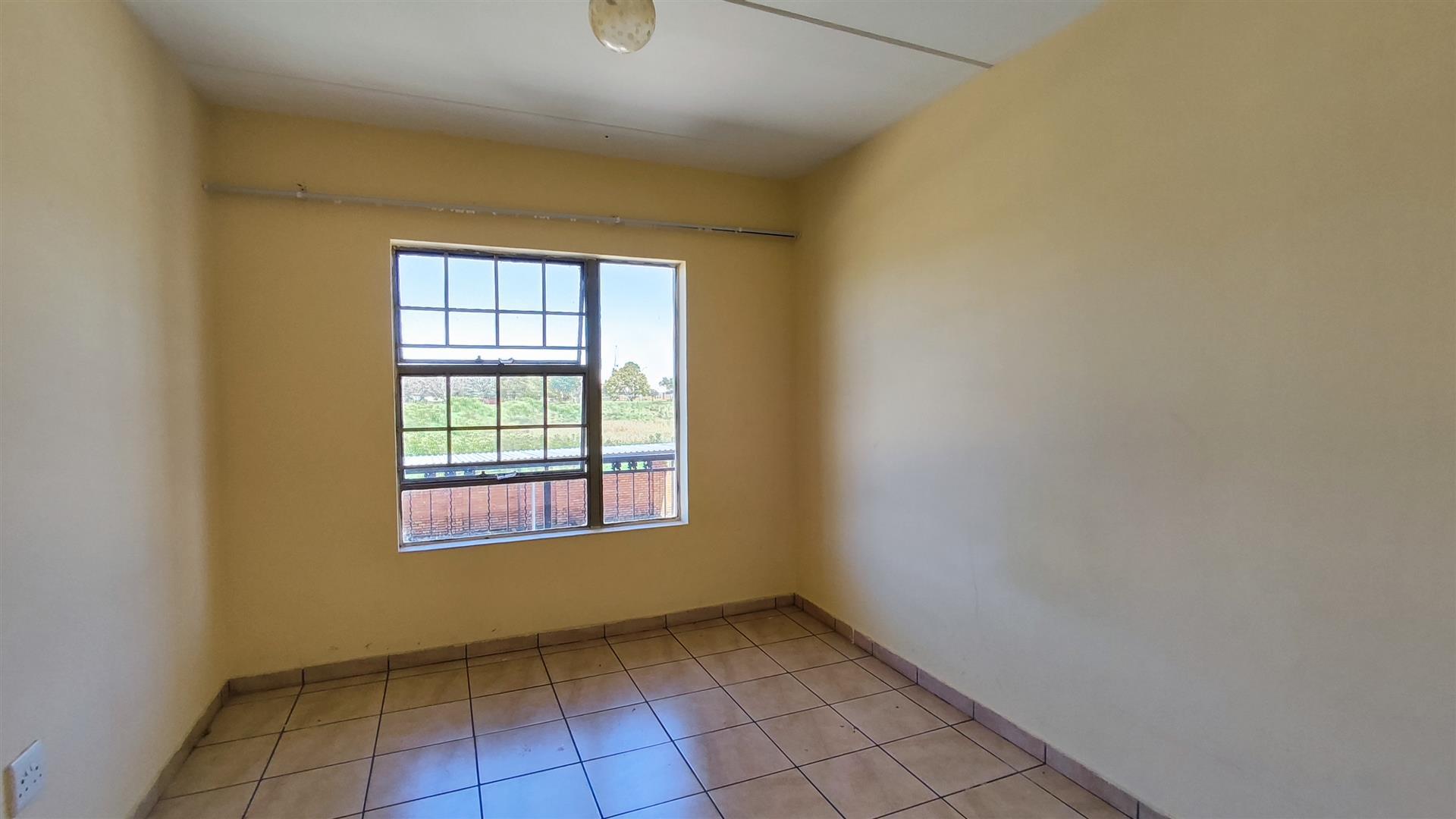 Bed Room 2 - 15 square meters of property in Ravenswood