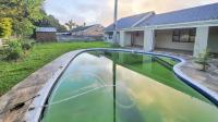 Swimming Pool of property in Beacon Bay North