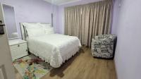Bed Room 1 of property in Beacon Bay North