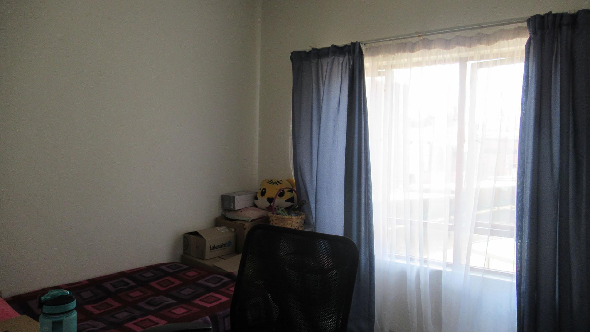 Bed Room 2 - 12 square meters of property in Douglasdale
