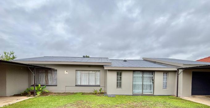 3 Bedroom House for Sale For Sale in Lichtenburg - MR674722