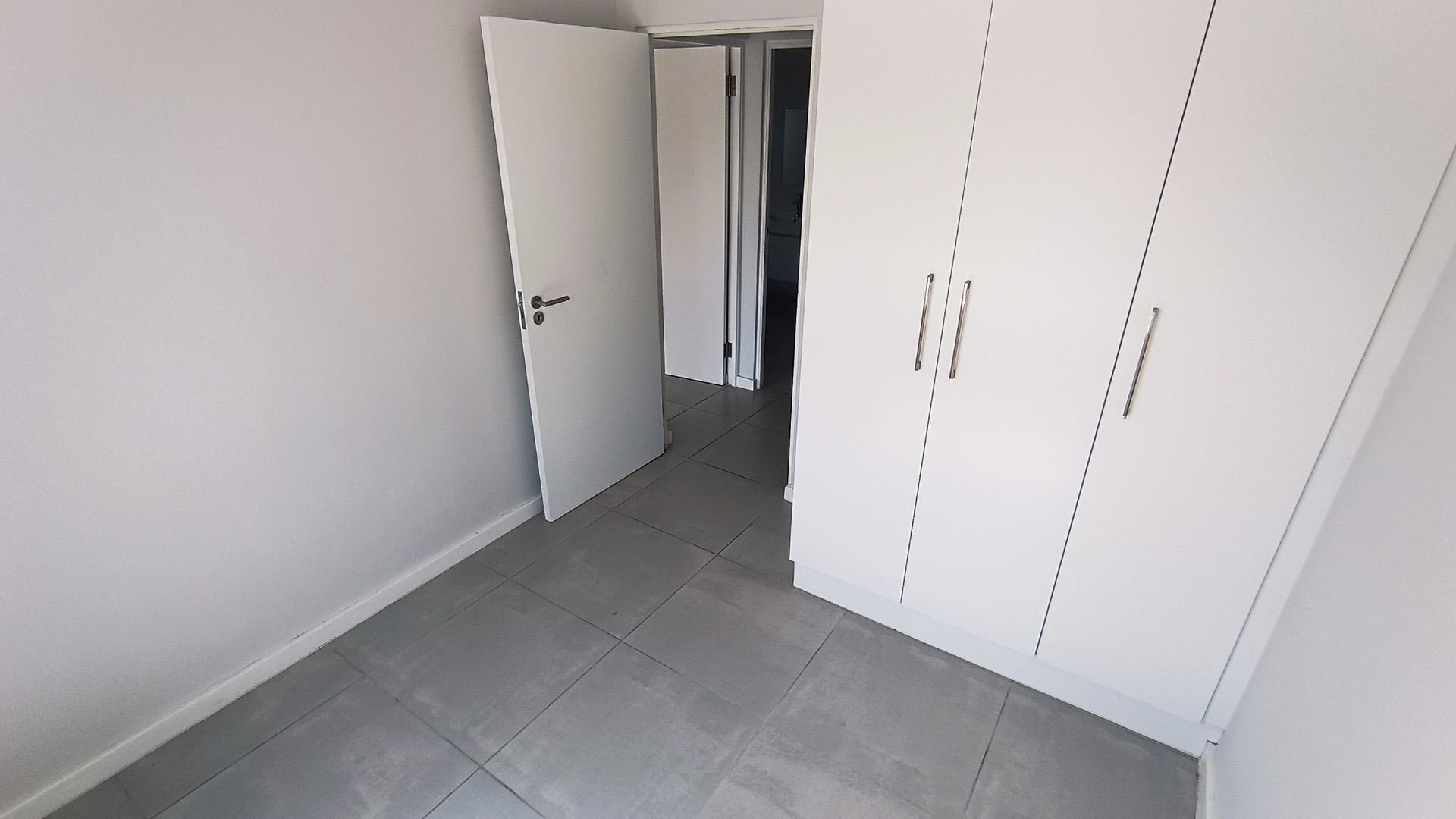 Bed Room 2 - 10 square meters of property in Burgundy Estate