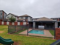 Entertainment of property in Rooihuiskraal North