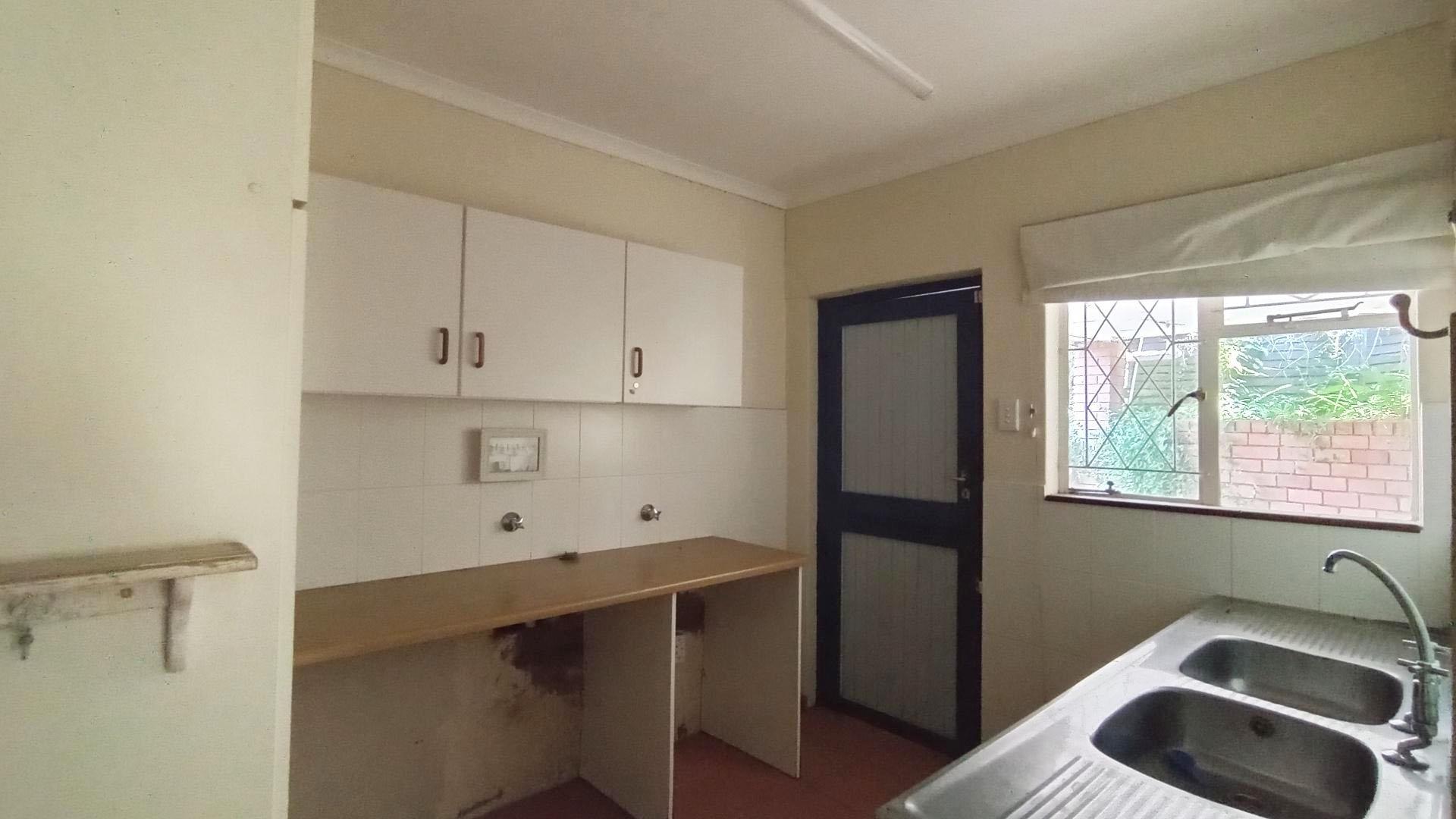 Scullery - 9 square meters of property in Blackridge