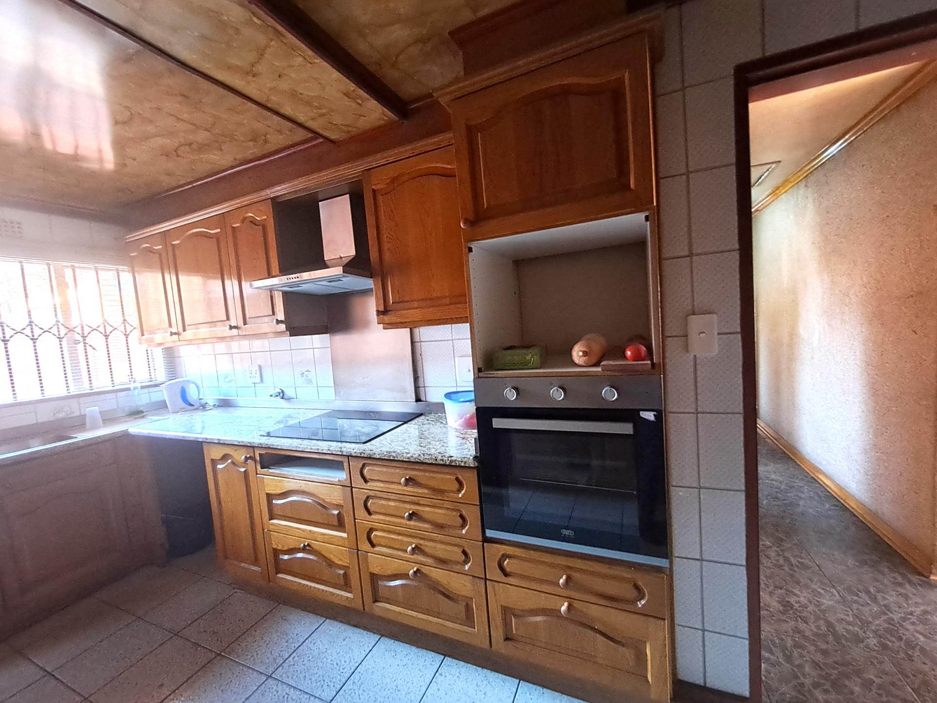  of property in Spruitview