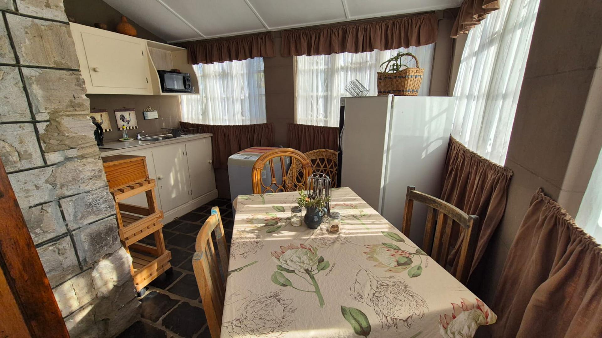 Dining Room of property in Cathcart