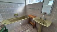 Bathroom 1 of property in Cathcart