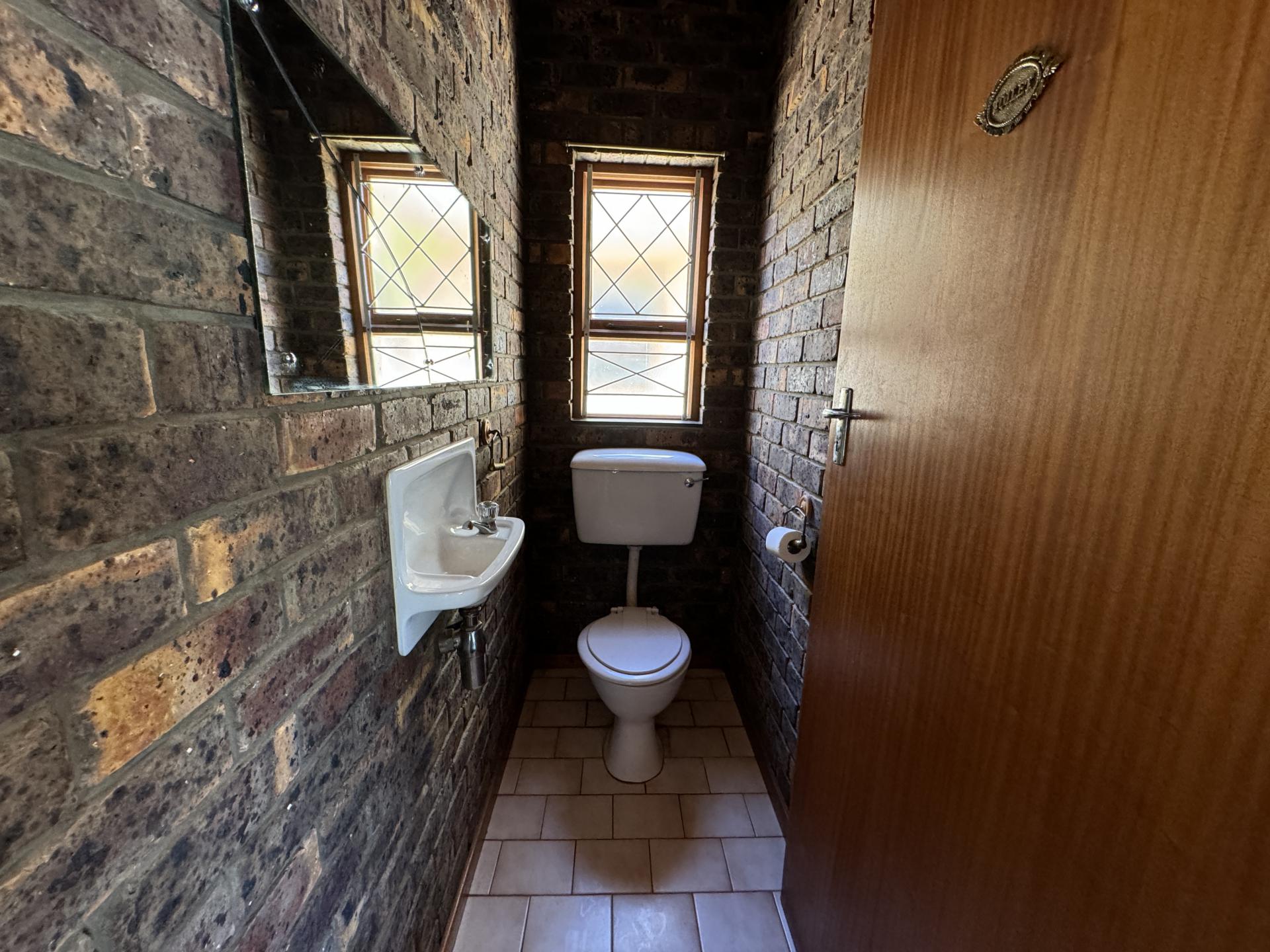 Guest Toilet of property in Uitenhage
