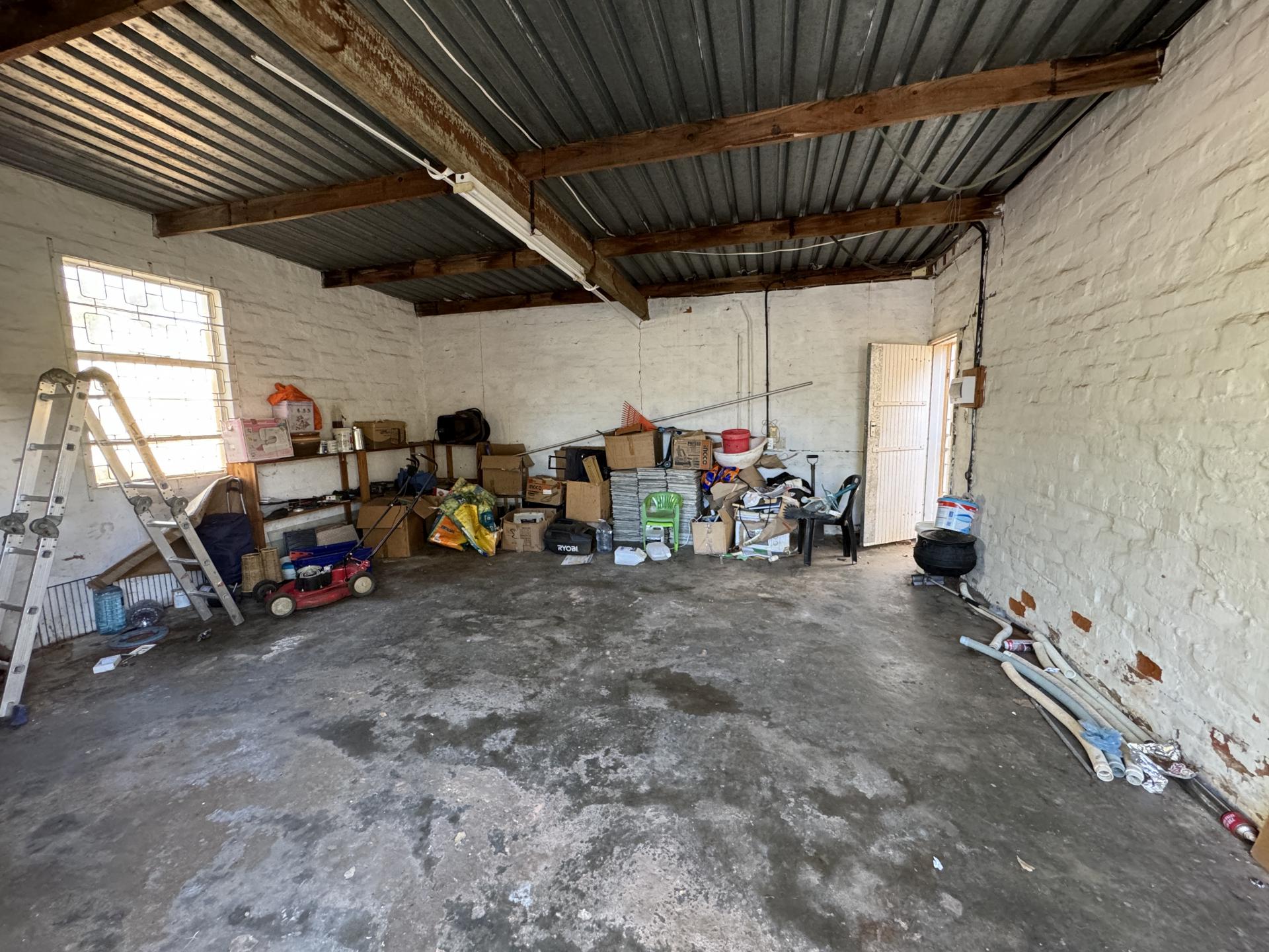 Garage of property in Uitenhage