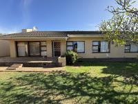 4 Bedroom 2 Bathroom House for Sale for sale in Uitenhage