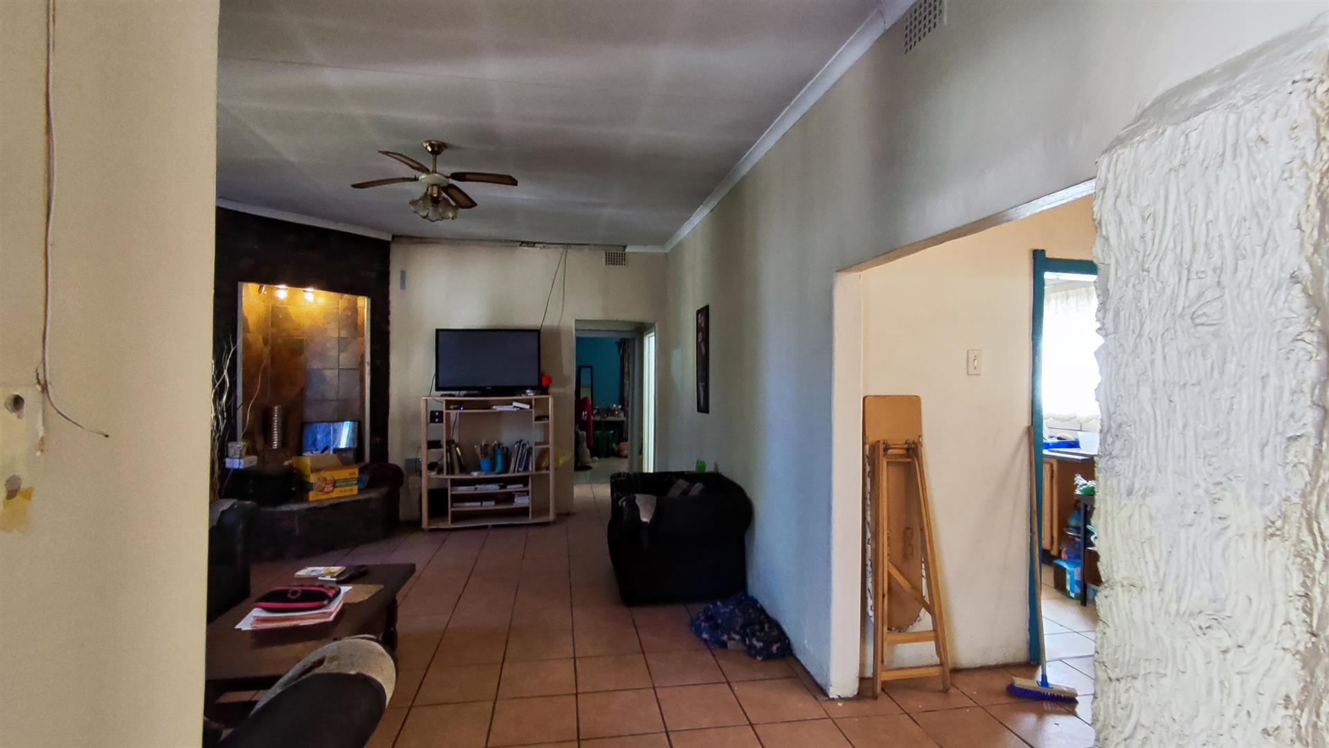 Spaces - 8 square meters of property in Brakpan