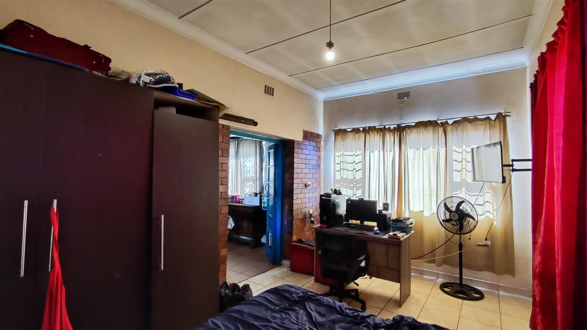 Bed Room 3 - 17 square meters of property in Brakpan